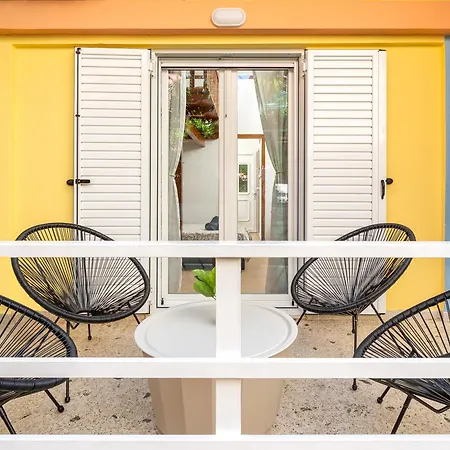 Dionysia Sea Side By Greece Apartment Selianitika