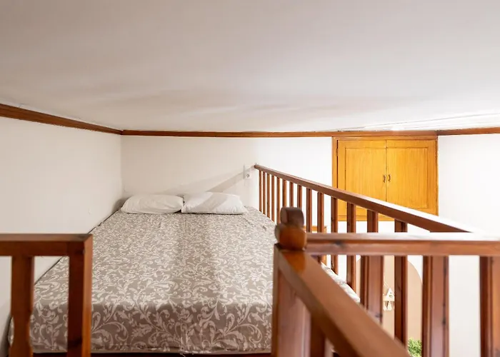 Dionysia Sea Side By Greece * Selianítika